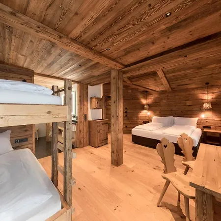 Pensionat Rifugio Salei Canazei