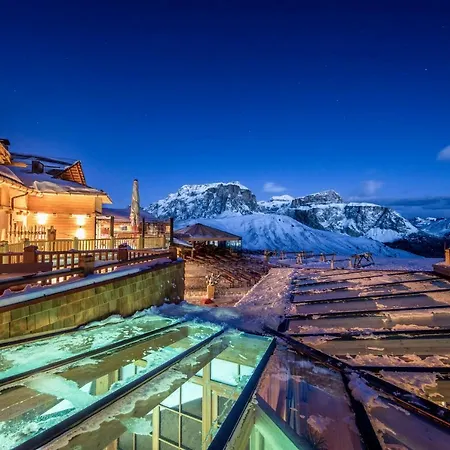 Rifugio Salei Pensionat Canazei